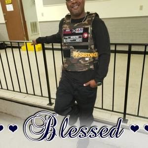 Meet your Posher, Derrick